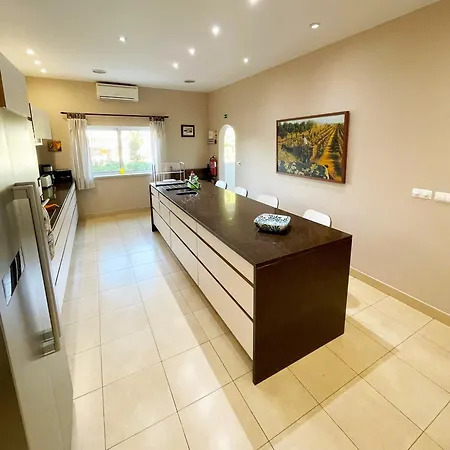 Mandarin Villa Carvoeiro (Lagoa)